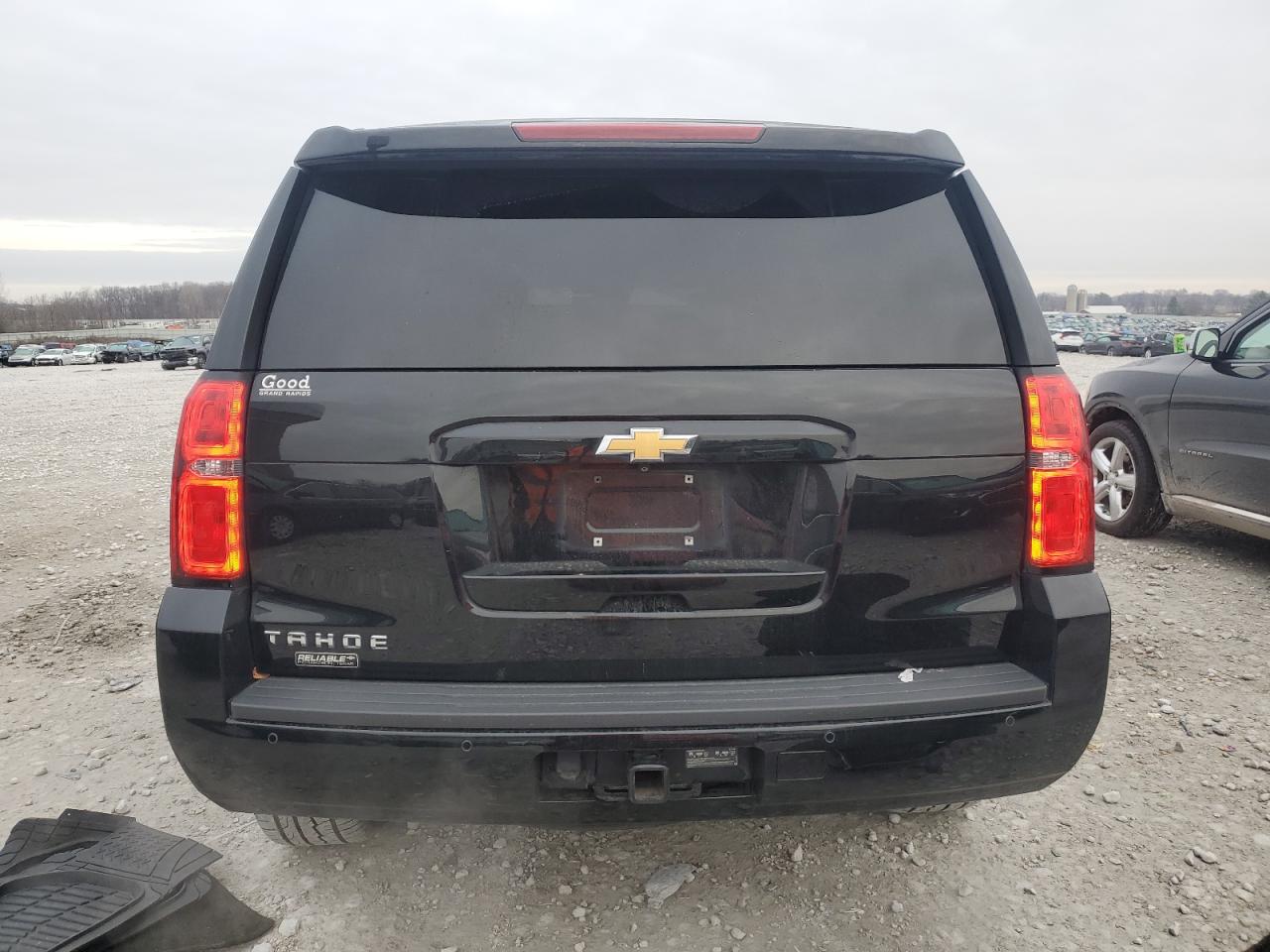 VIN 1GNSCBKC2HR115684 2017 CHEVROLET TAHOE no.6