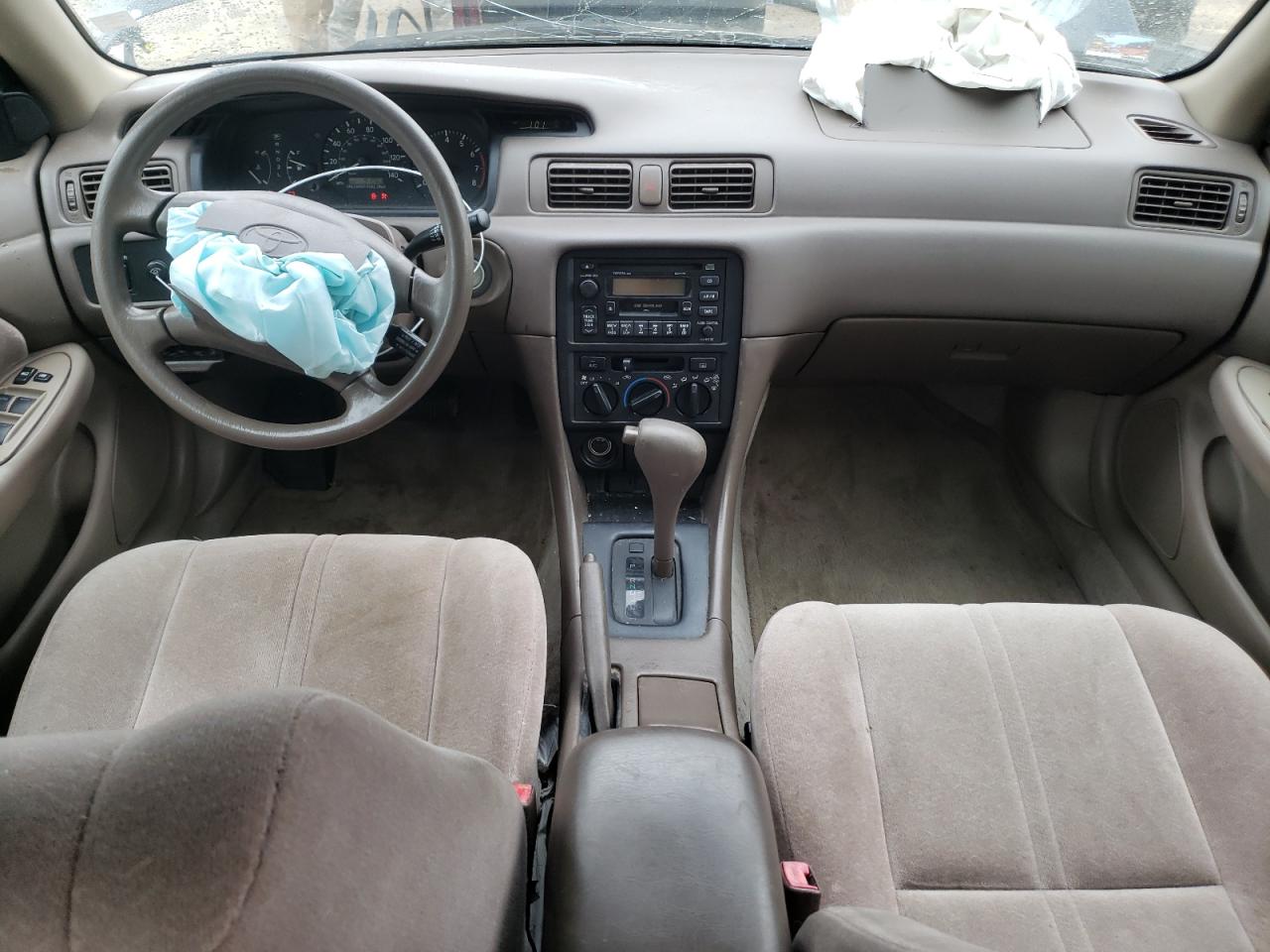 1999 Toyota Camry - Image 8