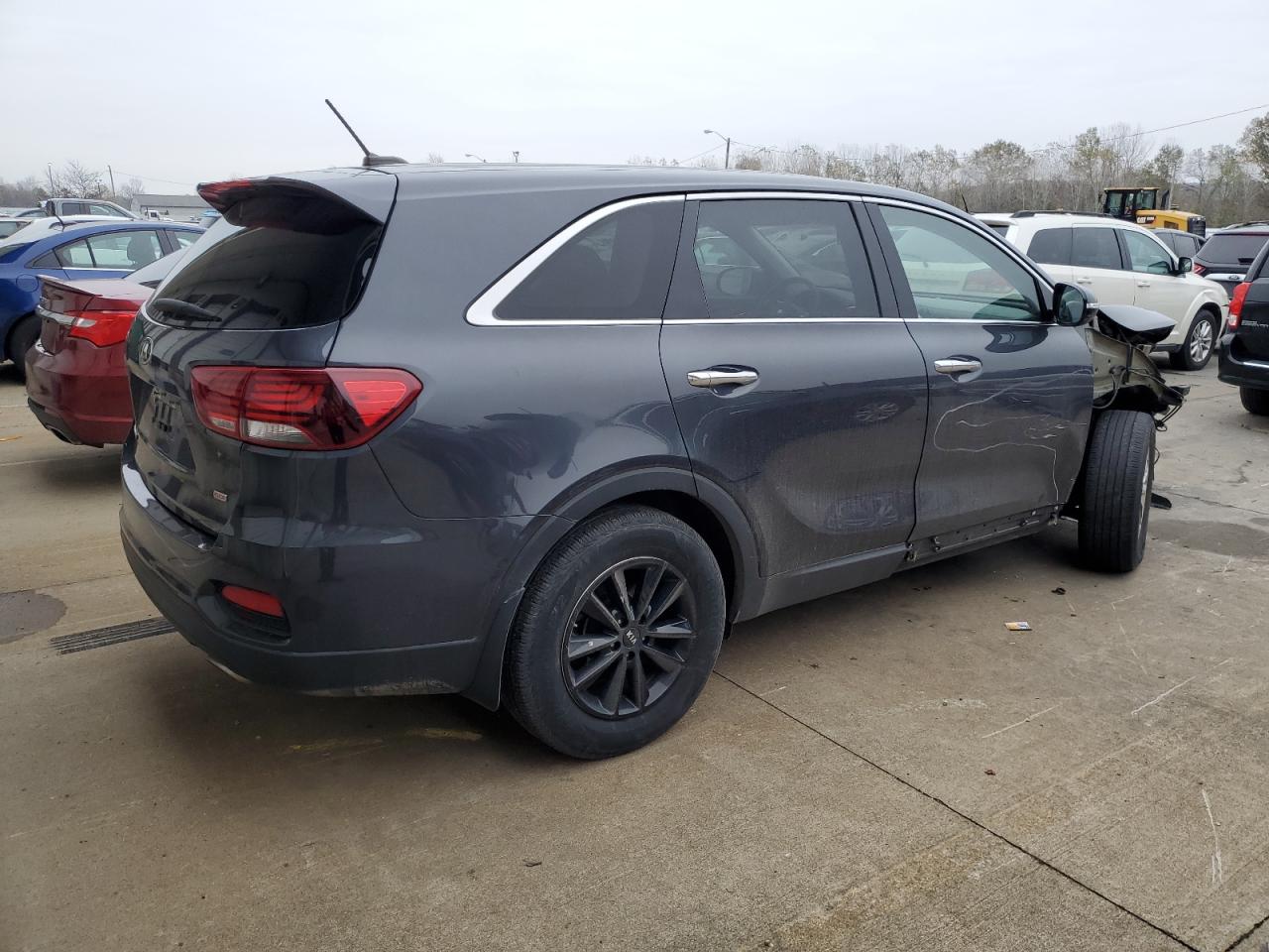 VIN 5XYPG4A32KG512463 2019 KIA SORENTO no.3