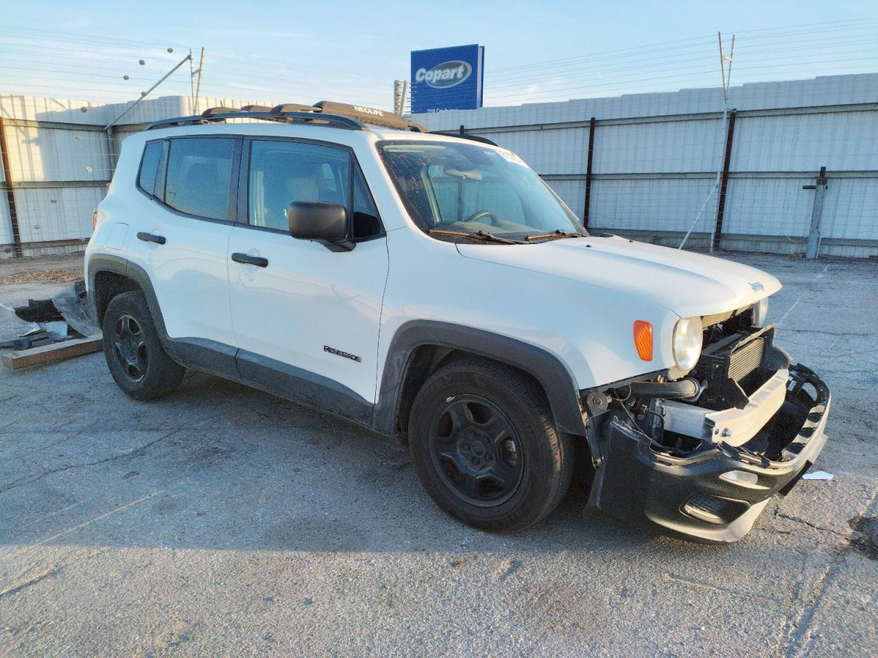 VIN ZACCJAAT0FPB63020 2015 JEEP RENEGADE no.4