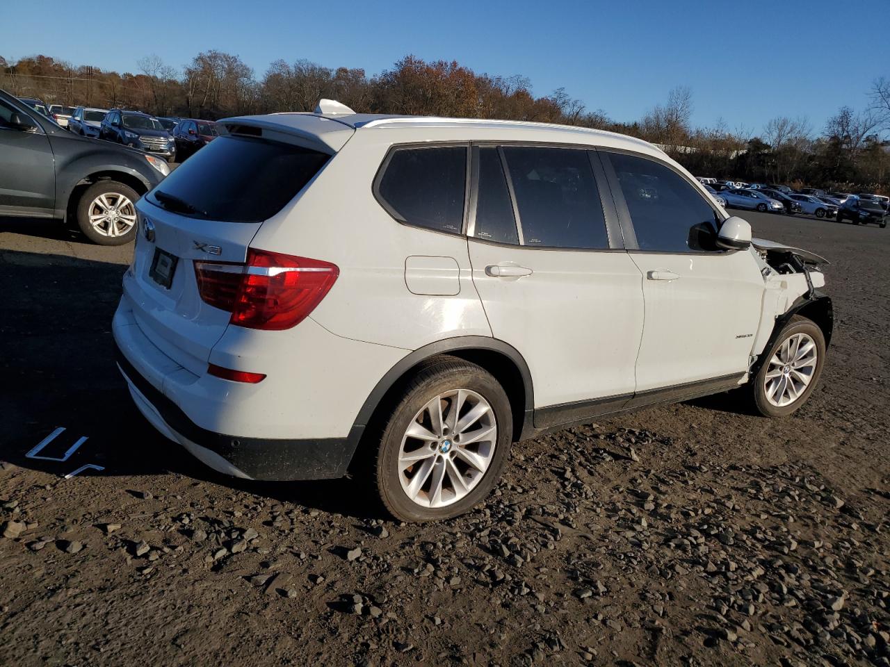 VIN 5UXWX9C57F0D59048 2015 BMW X3 no.3