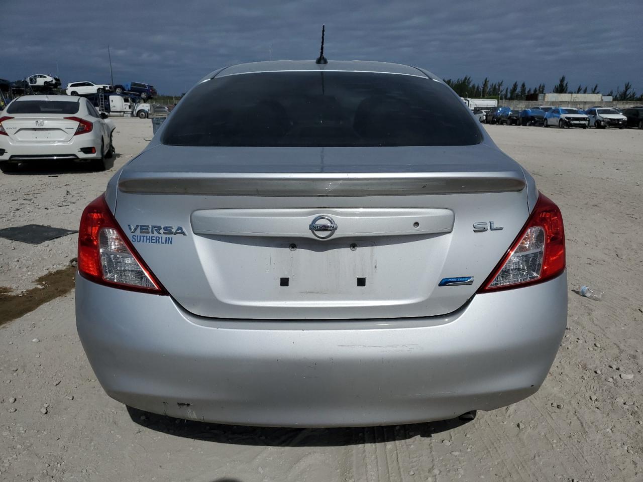 2012 Nissan Versa - Image 6