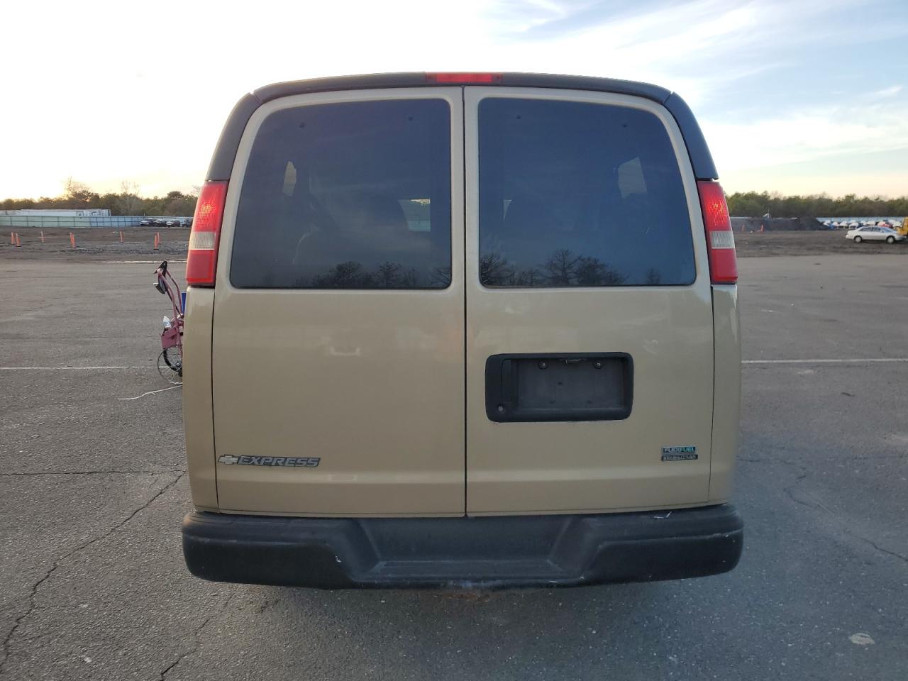 2011 Chevrolet Express G2500 Ls VIN: 1GAWGPFA3B1112943 Lot: 81934974