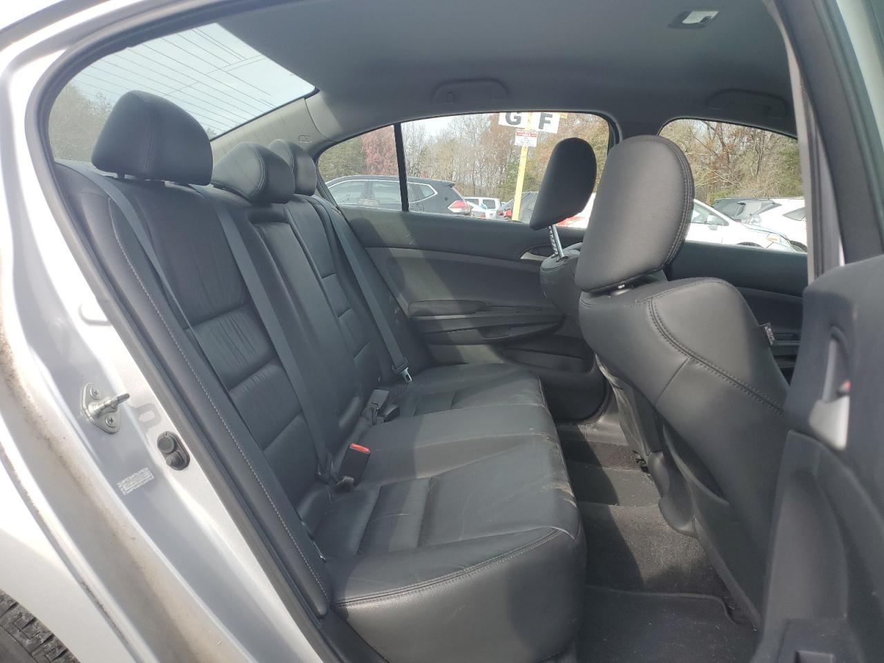 2011 Honda Accord - Image 10