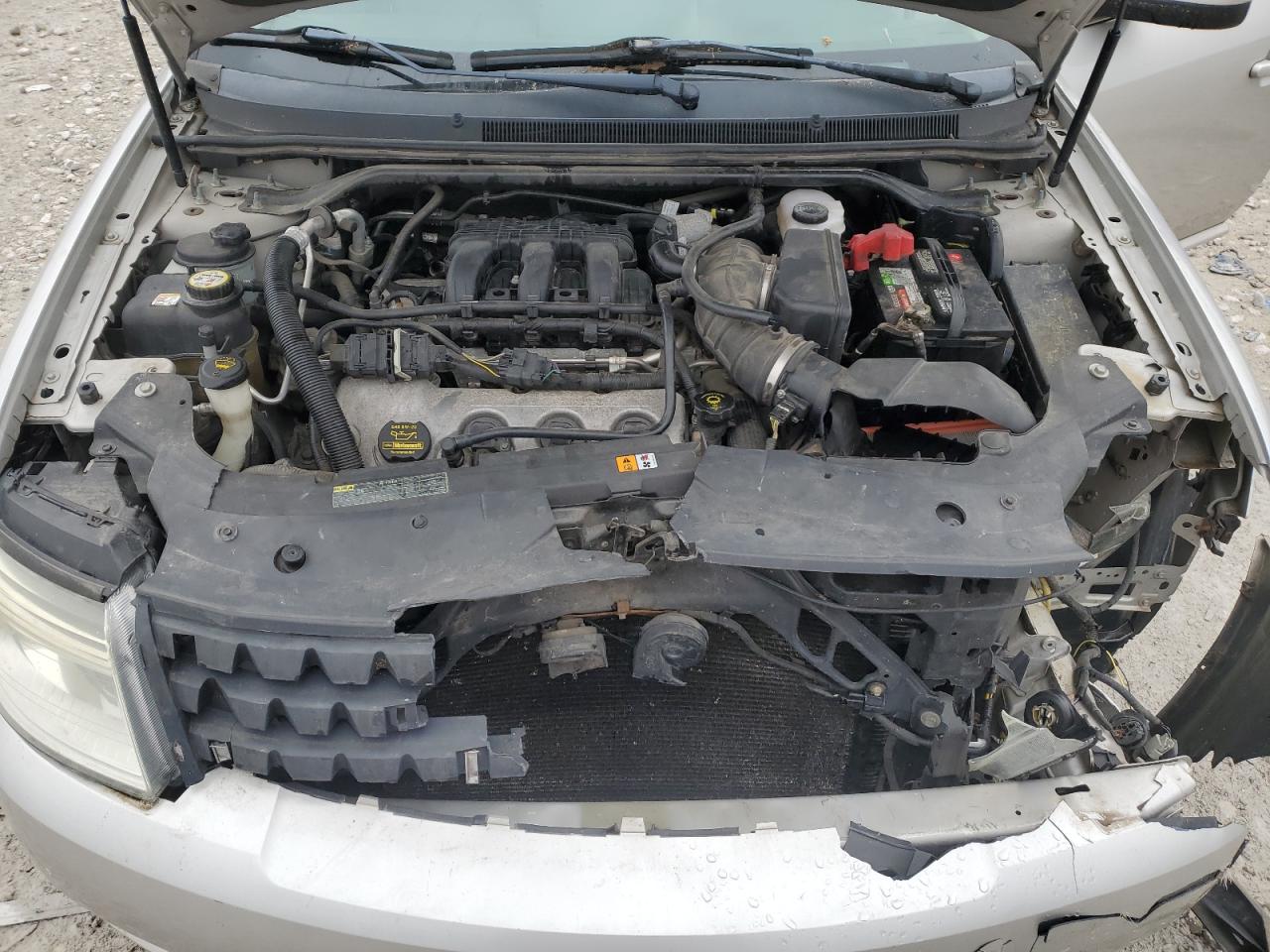 2008 Ford Taurus - Image 11