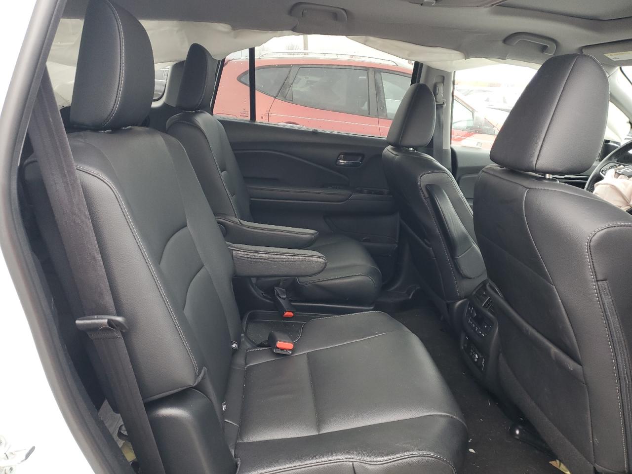 2022 Honda Pilot - Image 11