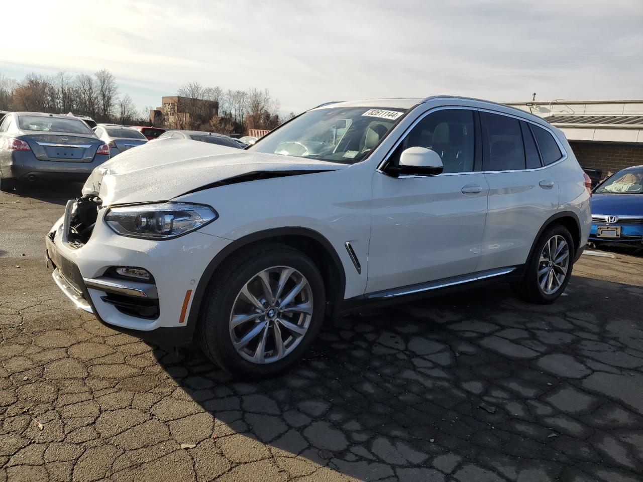 VIN 5UXTR9C5XJLD89293 2018 BMW X3 no.1