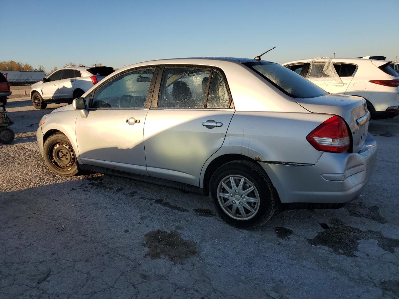 2007 Nissan Versa - Image 2