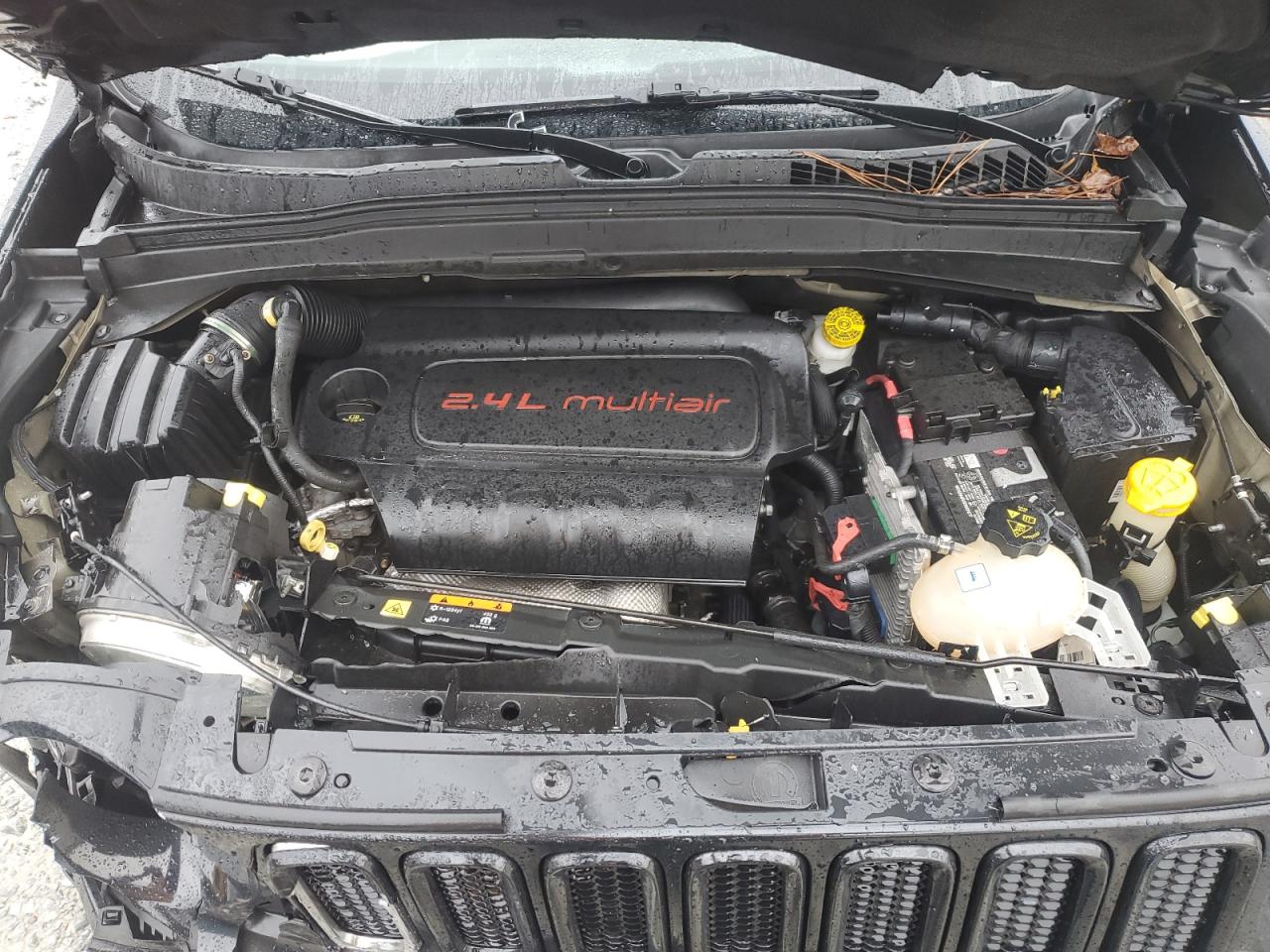 2017 Jeep Renegade - Image 11