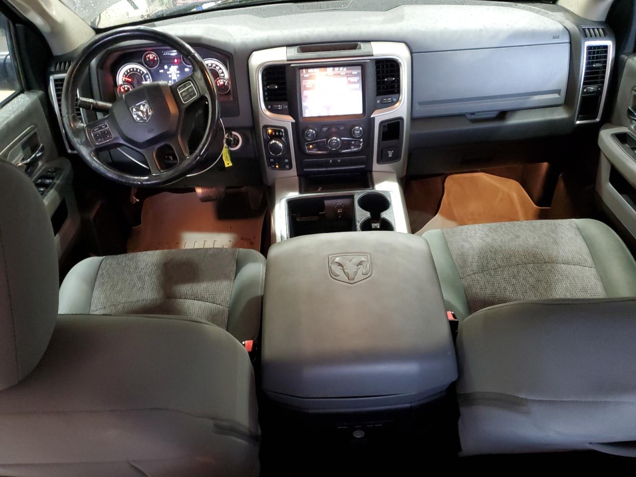 2015 RAM 1500 - Image 8