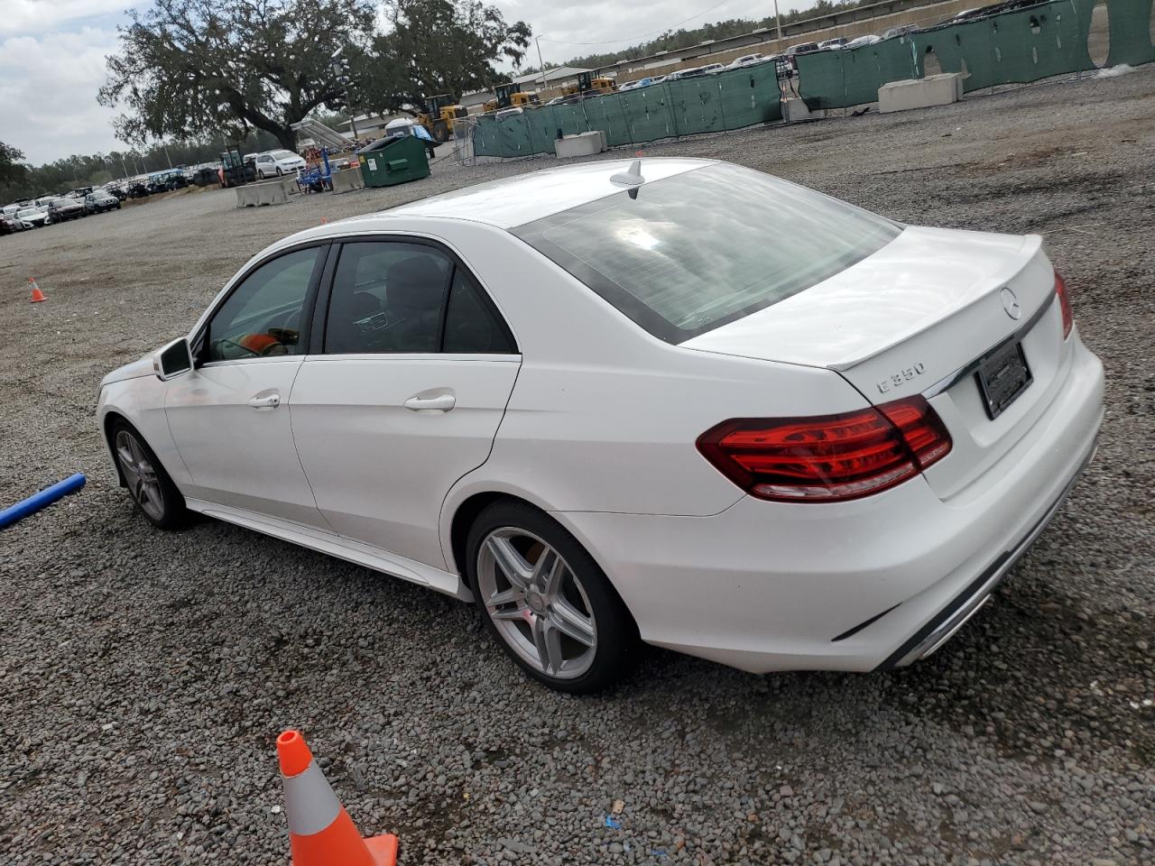 VIN WDDHF5KB9EA895783 2014 MERCEDES-BENZ E-CLASS no.2