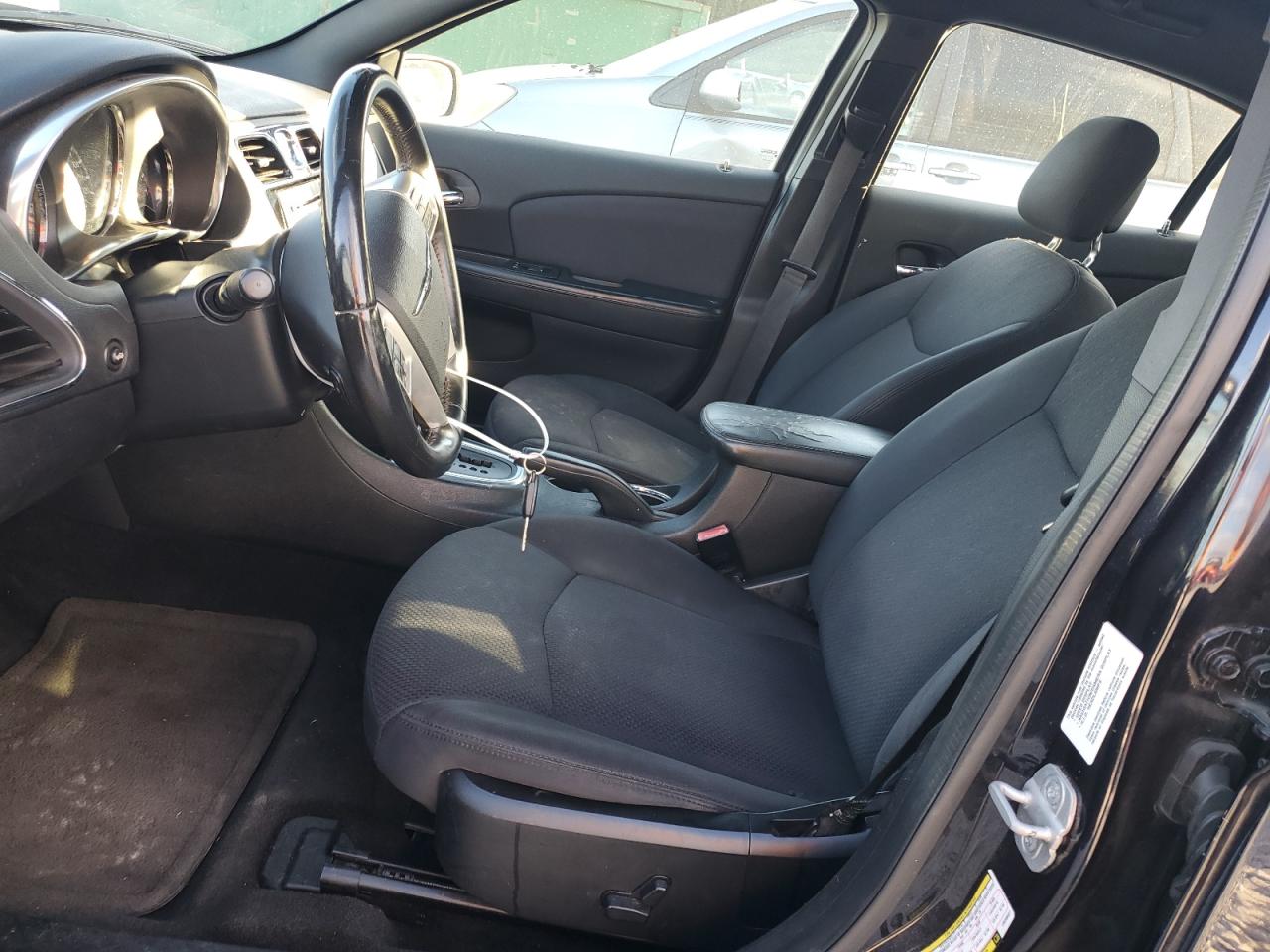 2012 Chrysler 200 - Image 7
