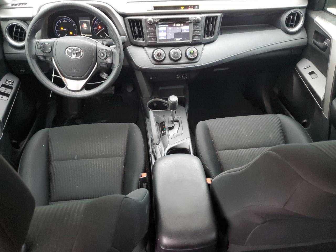 2T3ZFREV9HW335361 2017 Toyota Rav4 Le