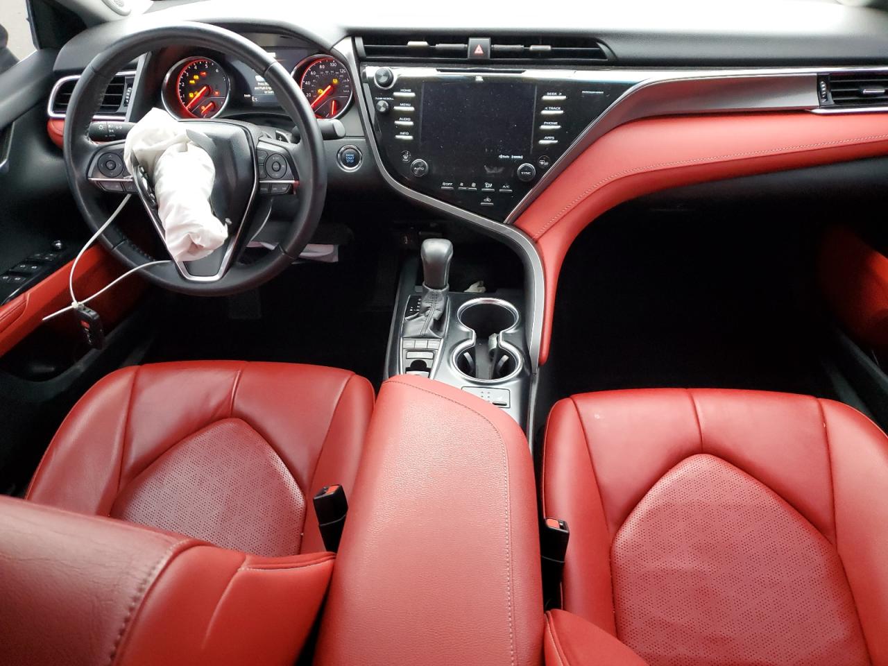 2018 Toyota Camry - Image 8