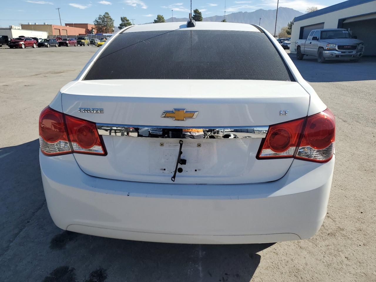 VIN 1G1PE5SB7G7108413 2016 CHEVROLET CRUZE no.6