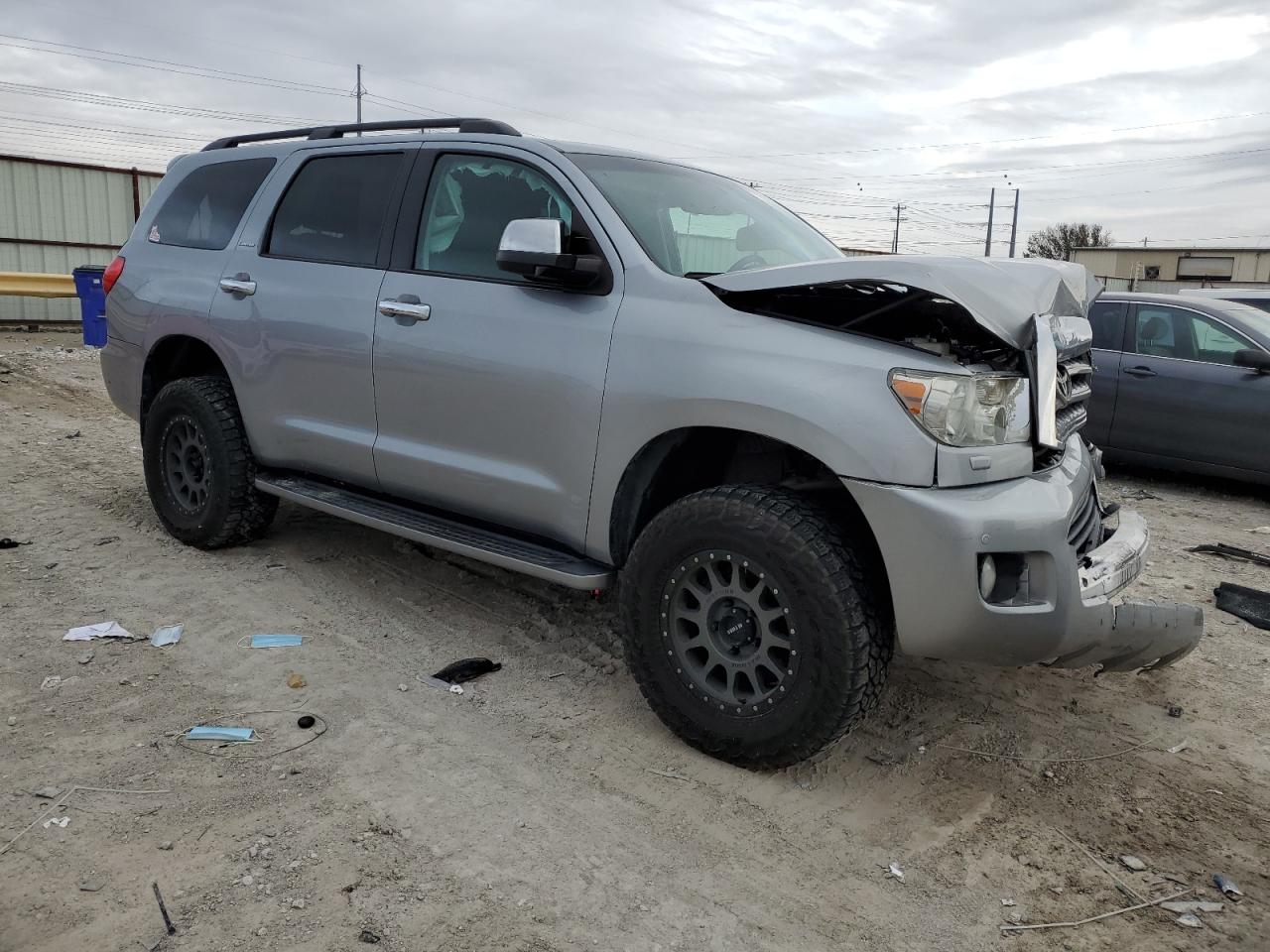 VIN 5TDJW5G17FS112959 2015 TOYOTA SEQUOIA no.4