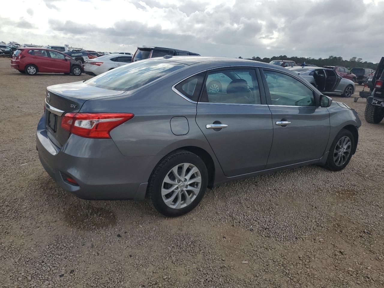 2019 Nissan Sentra - Image 3