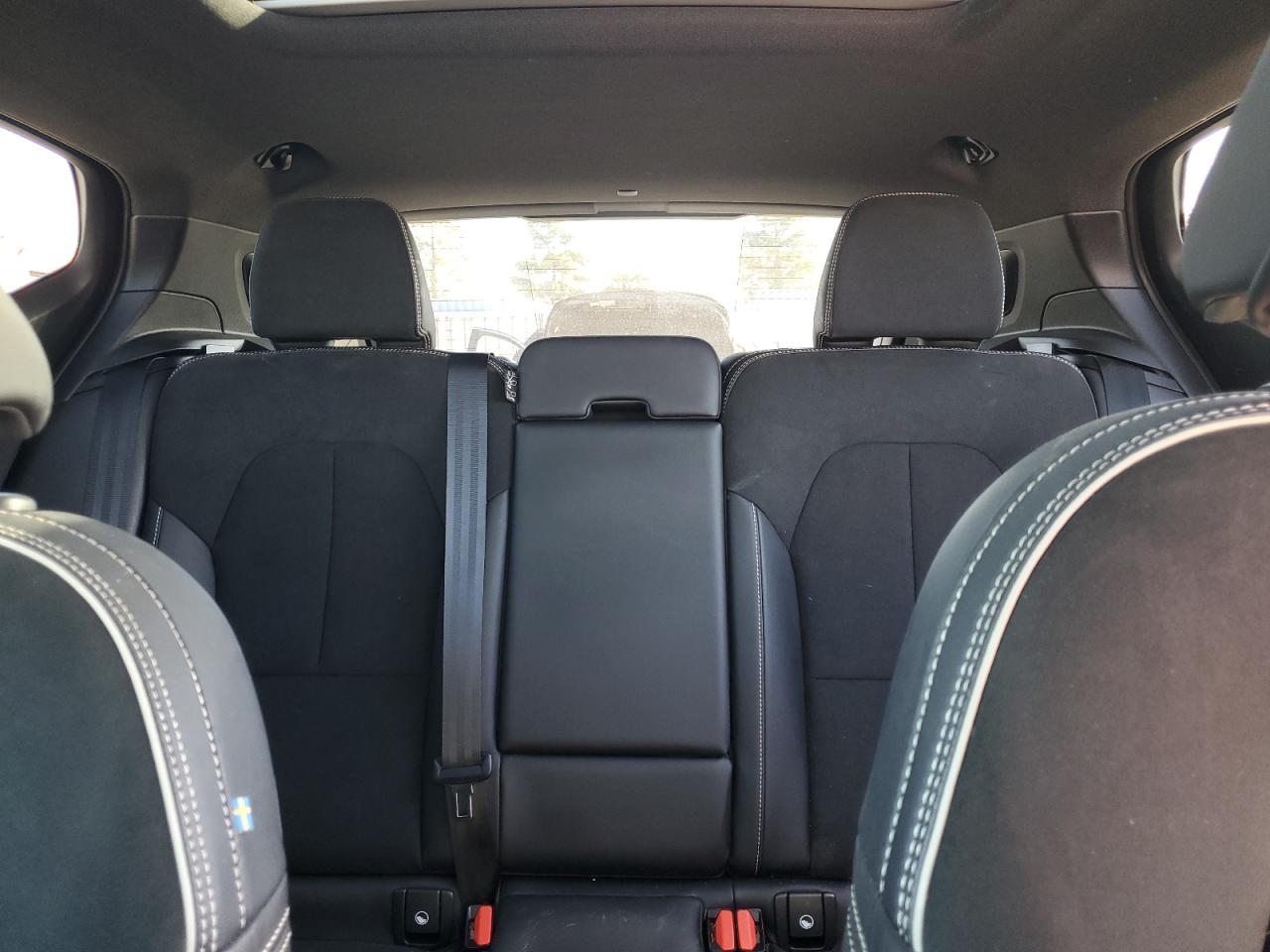 2022 Volvo Xc40 T5 R-Design VIN: YV4162UM4N2741725 Lot: 79957734