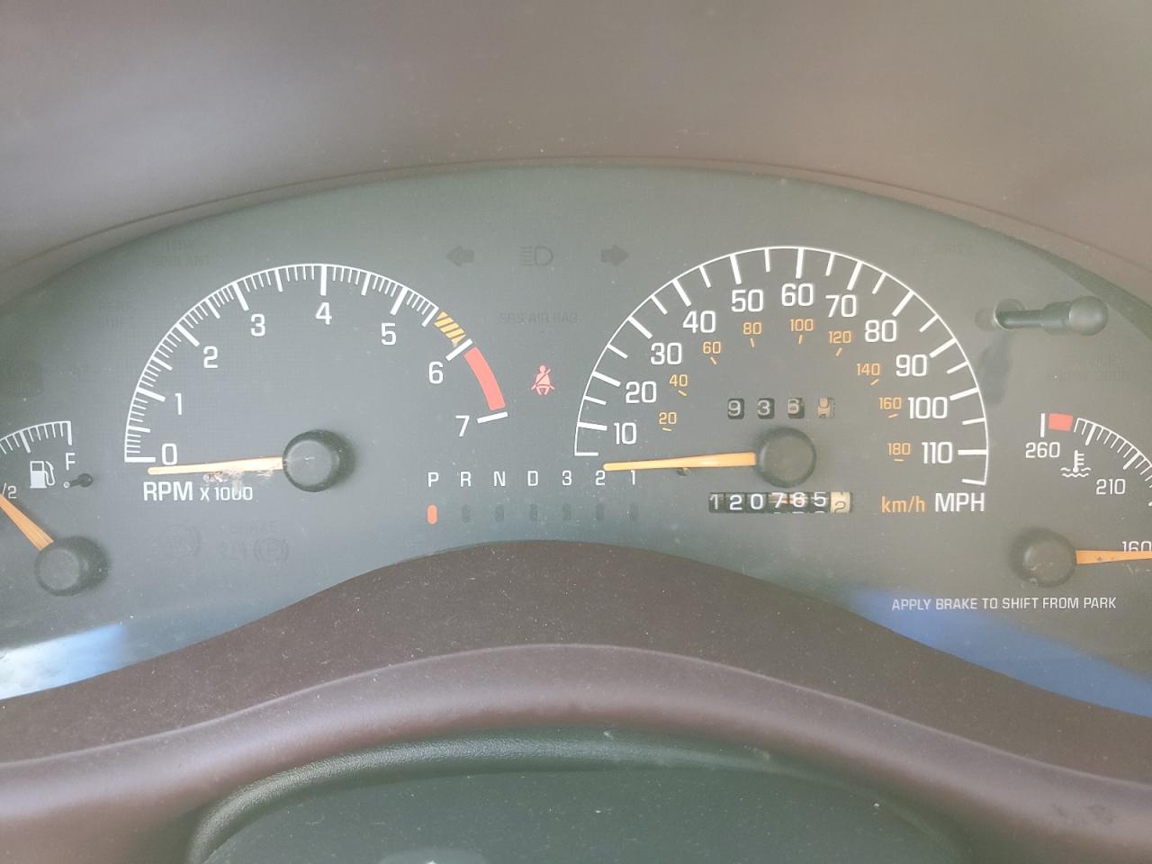 2002 Pontiac Grand Prix - Image 9