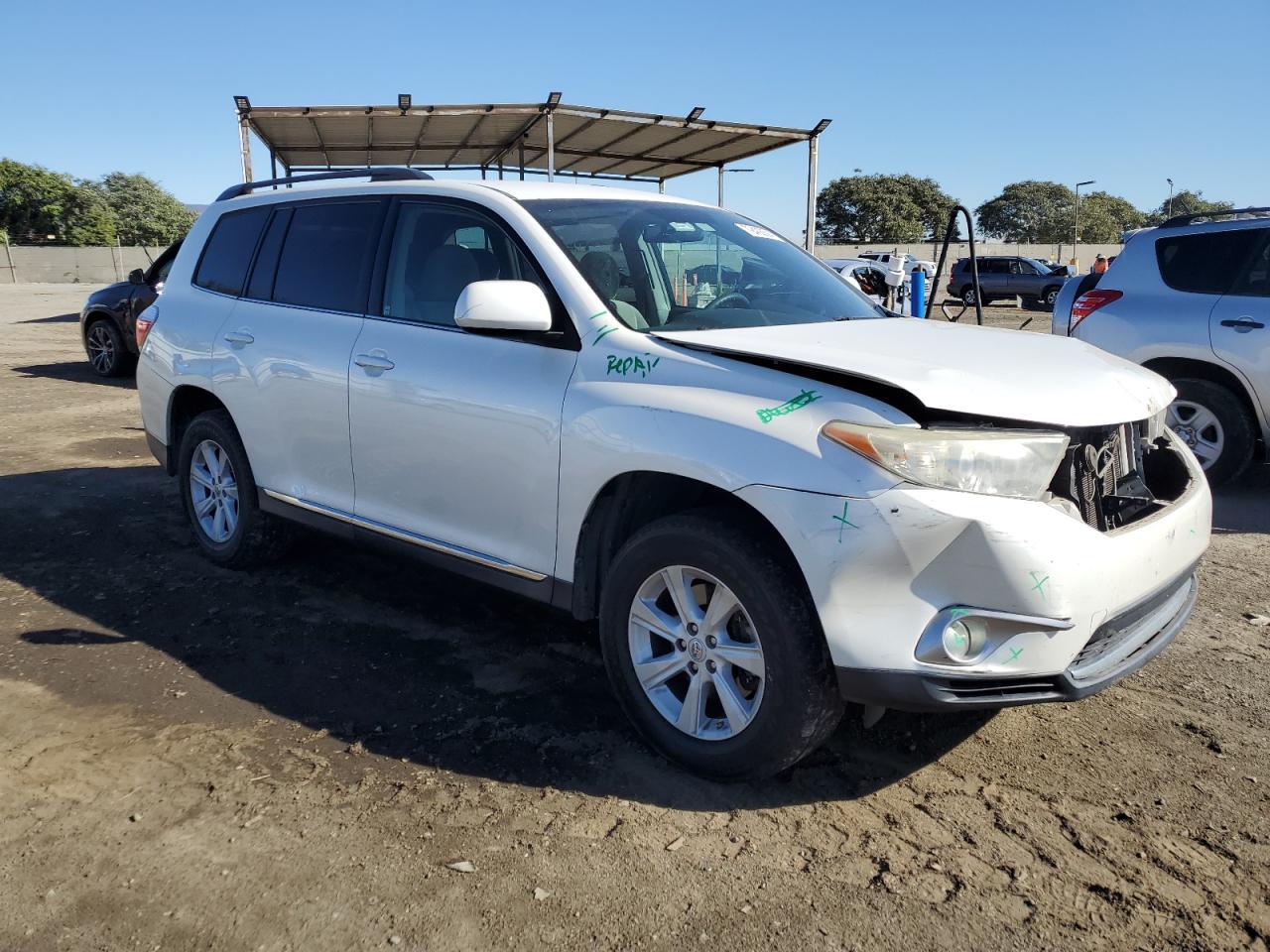 VIN 5TDZK3EH9DS140195 2013 TOYOTA HIGHLANDER no.4