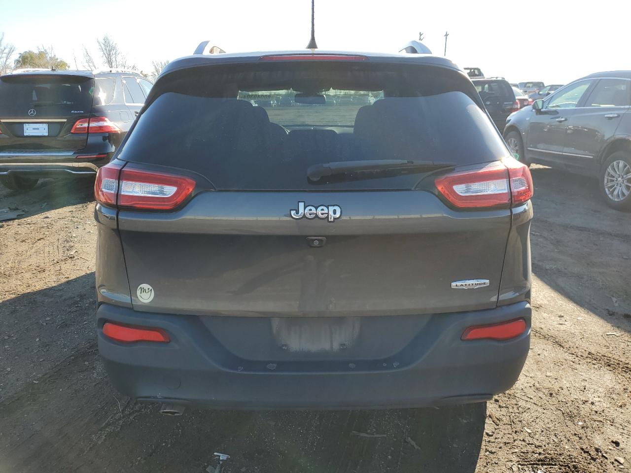 2016 Jeep Cherokee Latitude VIN: 1C4PJLCB8GW274306 Lot: 80049304