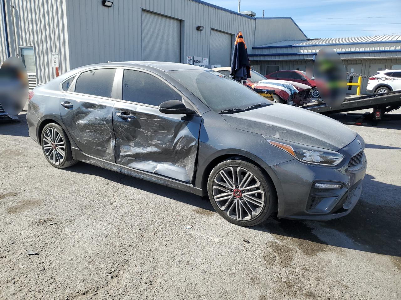 2021 Kia Forte - Image 4