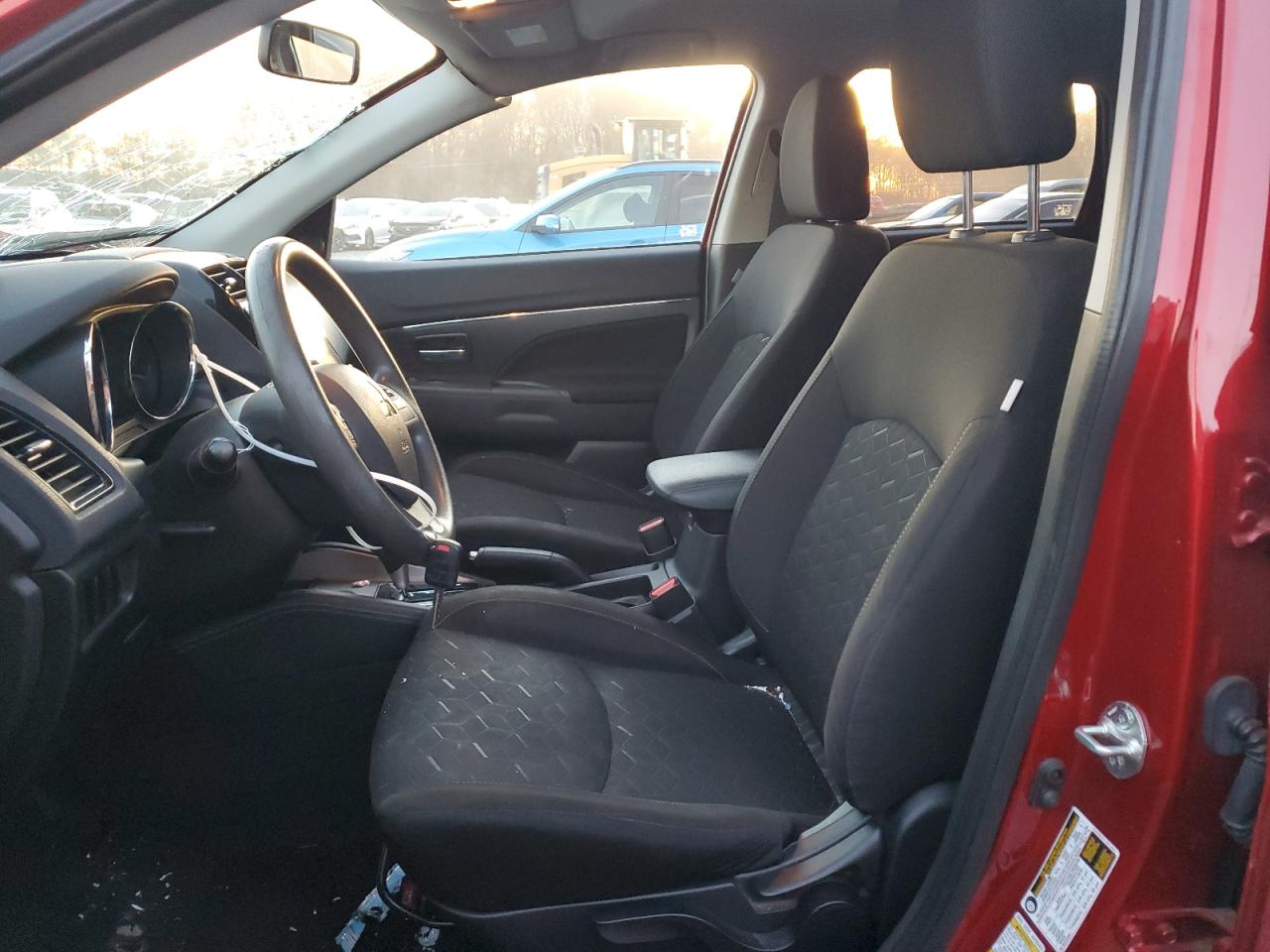 2020 Mitsubishi Outlander - Image 7