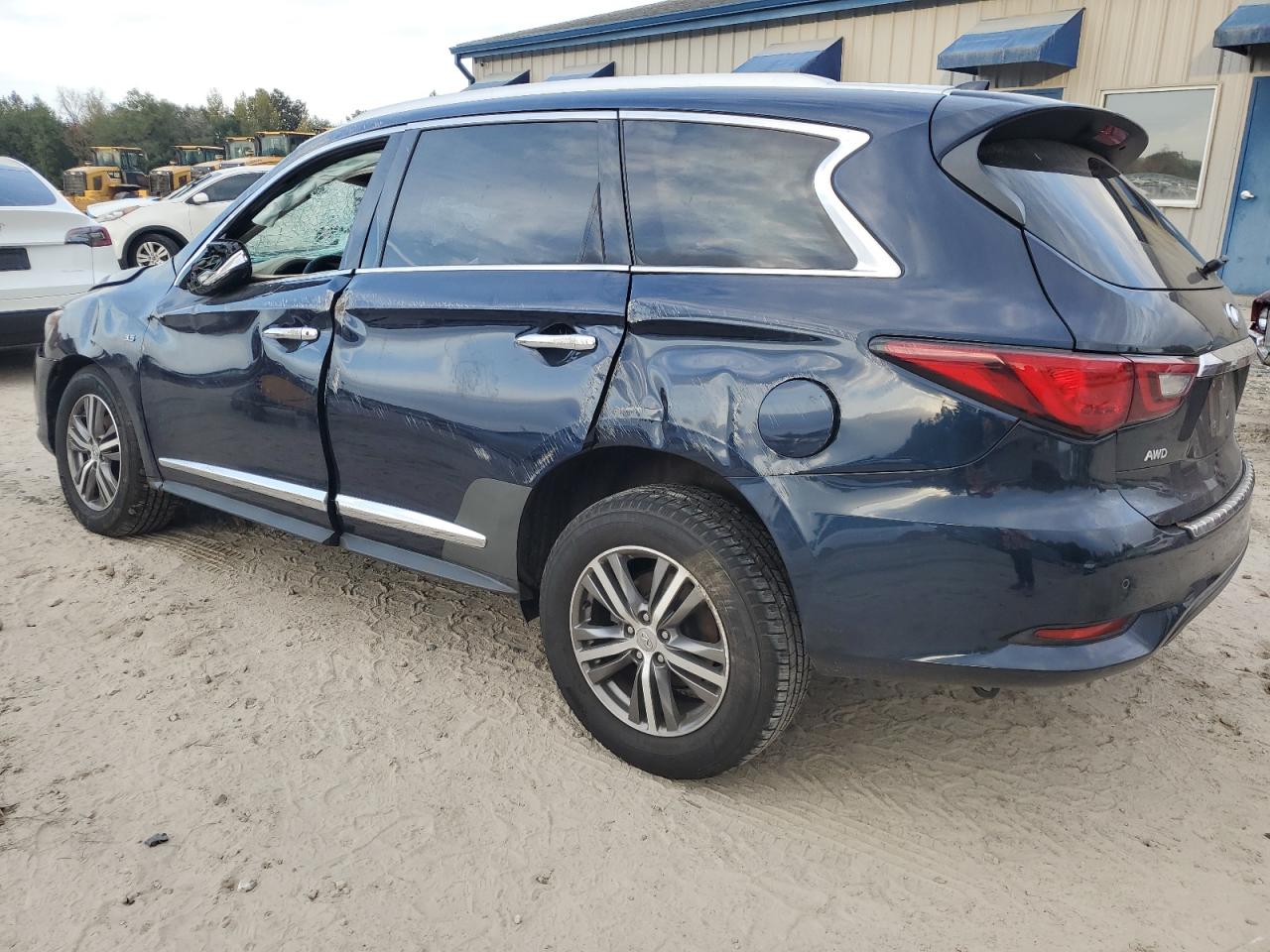 2020 Infiniti QX60 - Image 2