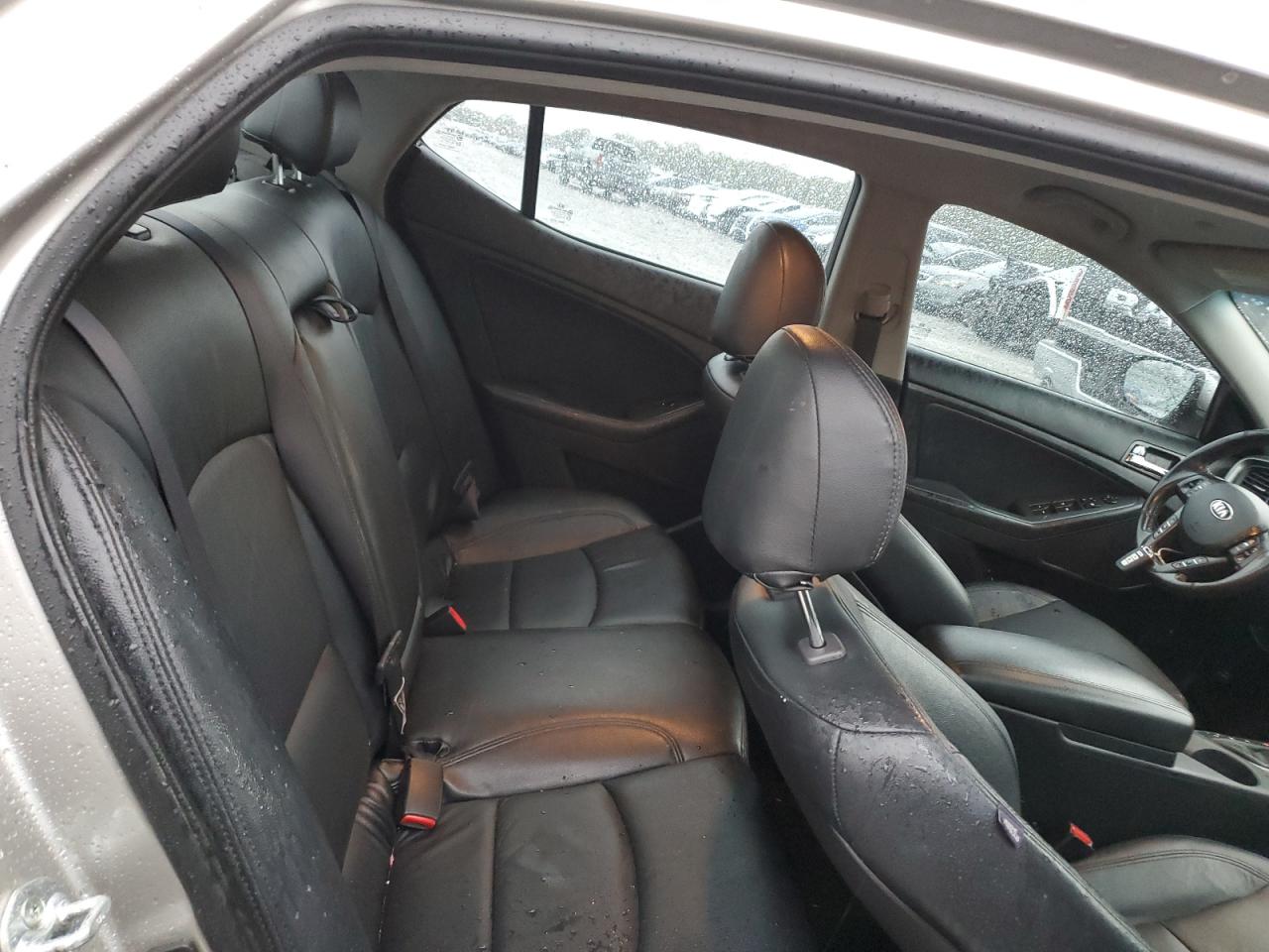 2013 Kia Optima - Image 10