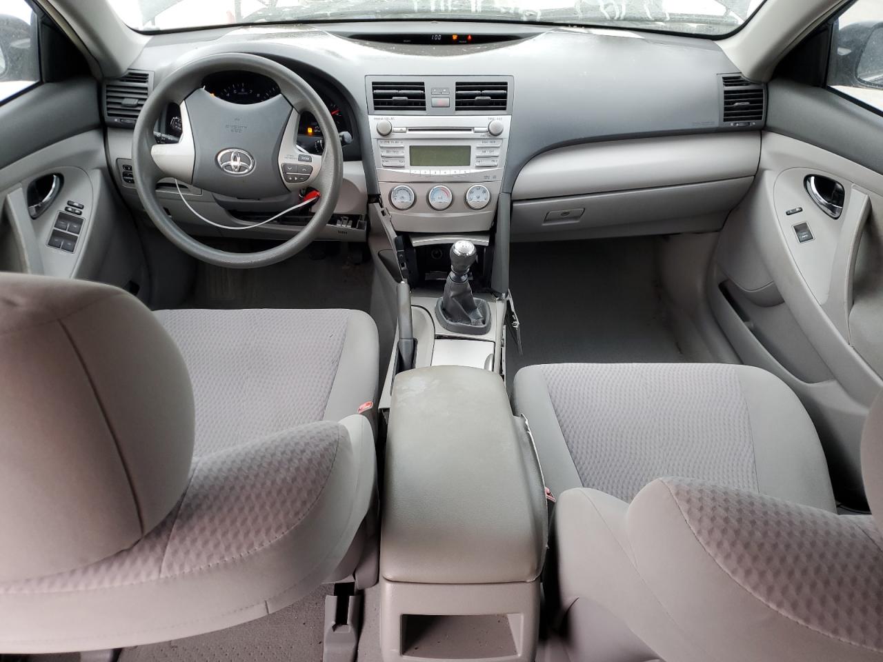 2011 Toyota Camry - Image 8