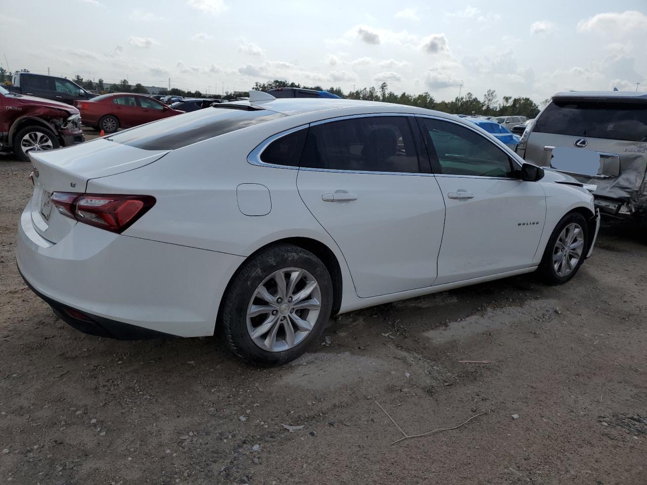 VIN 1G1ZD5ST9KF221900 2019 CHEVROLET MALIBU no.3