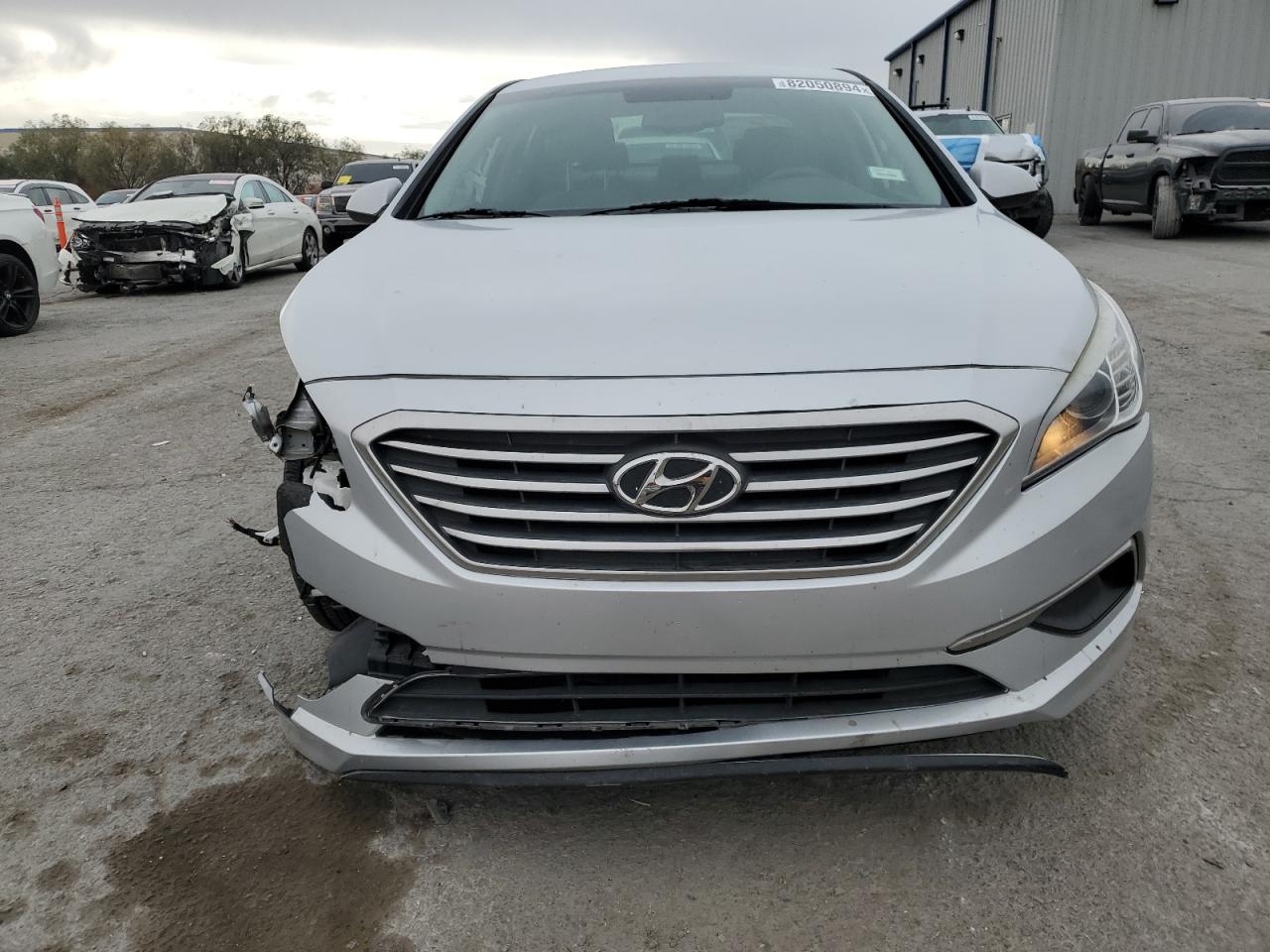 2017 Hyundai Sonata - Image 5