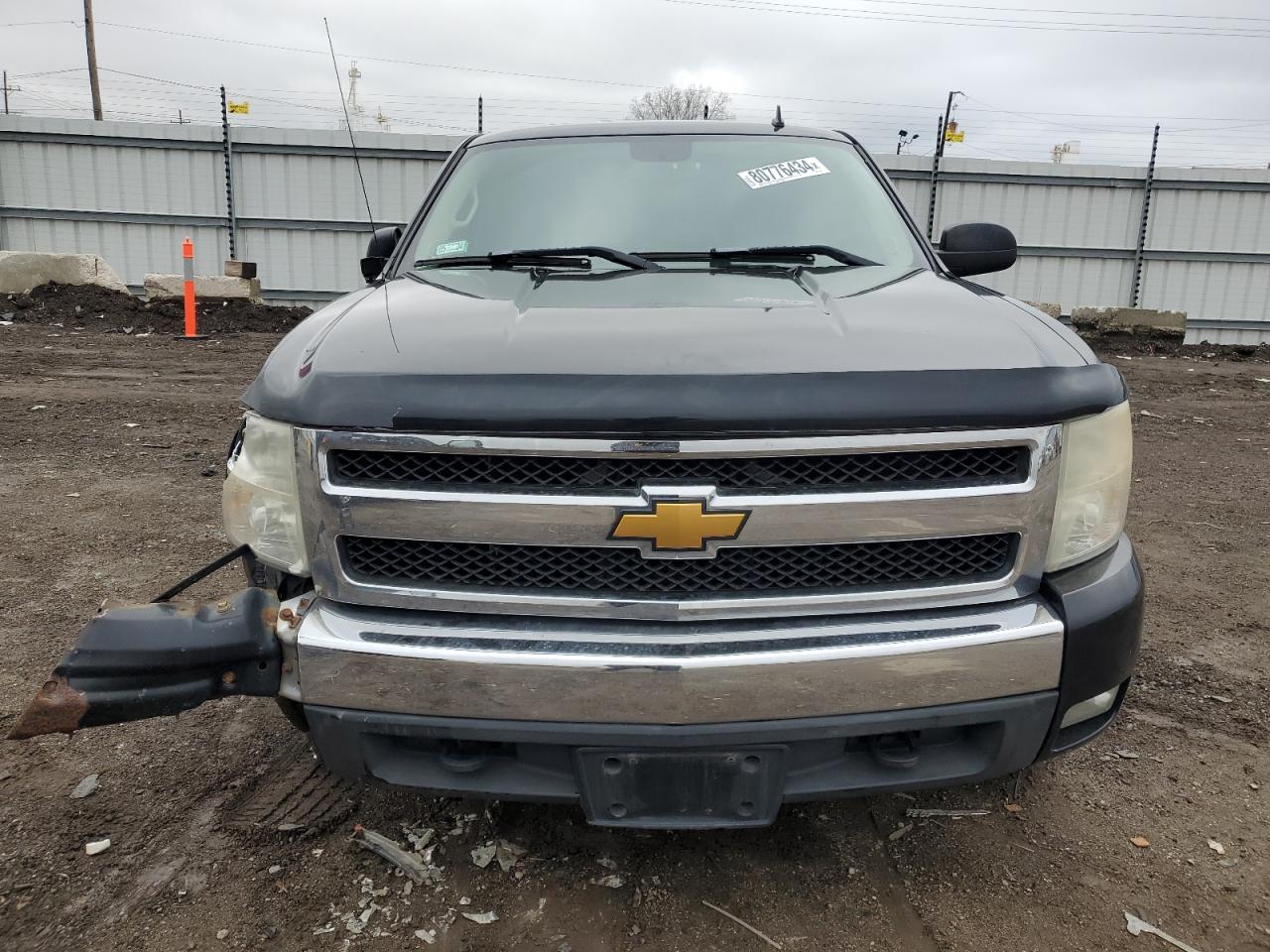 2007 Chevrolet Silverado - Image 5