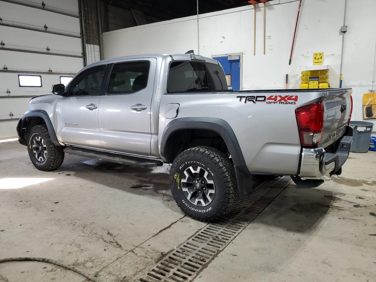 2017 Toyota Tacoma - Image 2