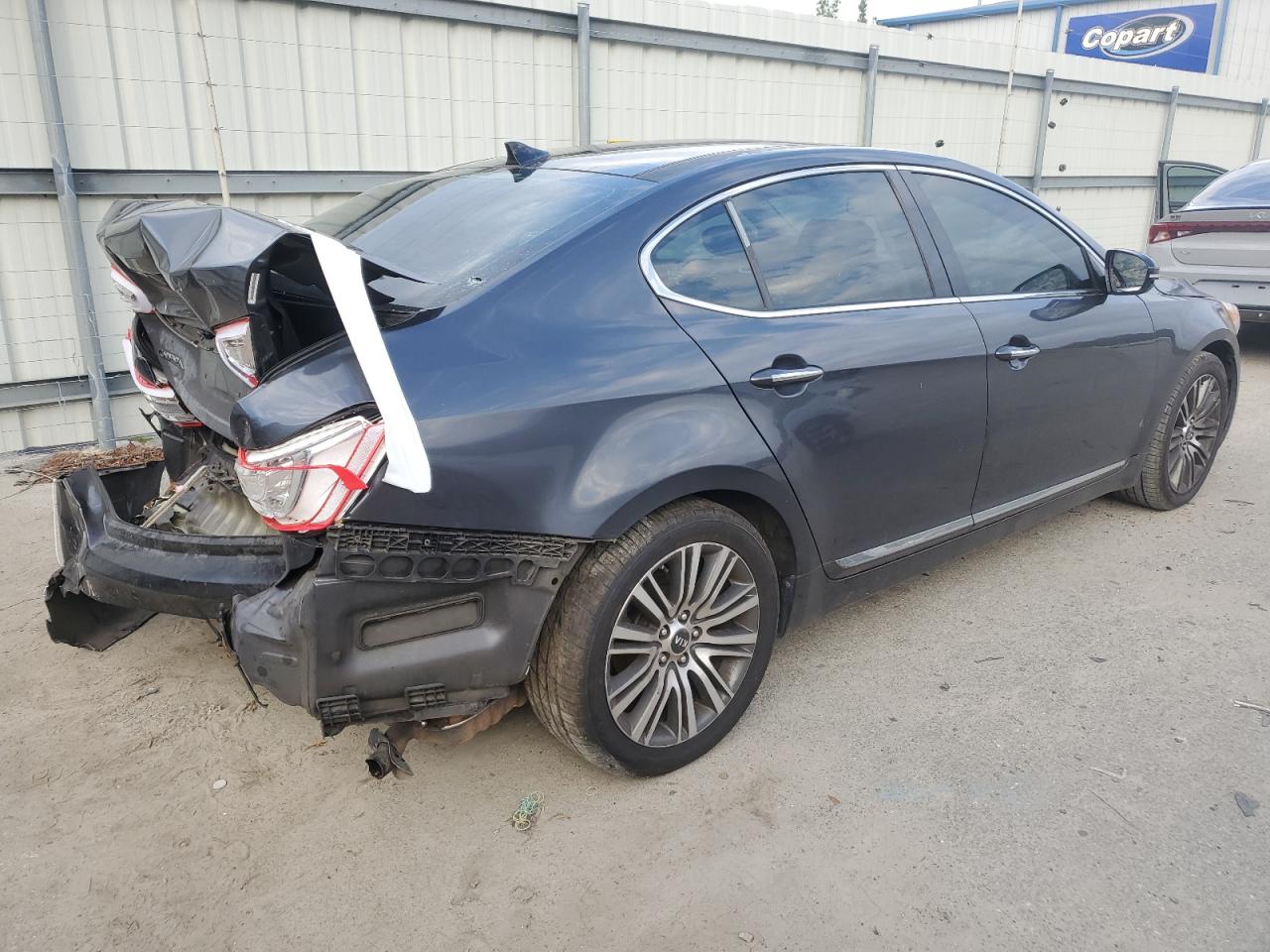 VIN KNALN4D72F5186579 2015 KIA CADENZA no.3