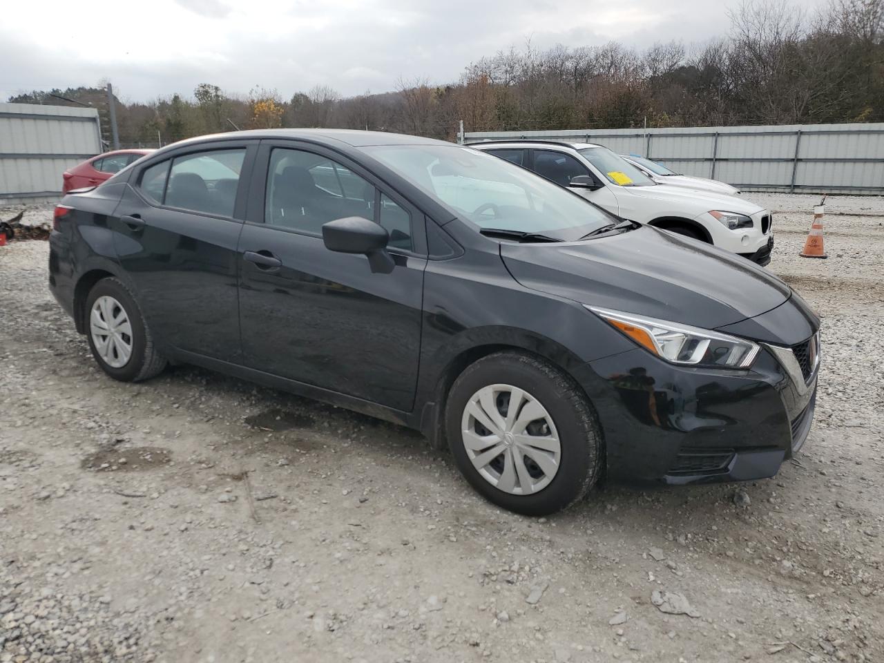 2021 Nissan Versa - Image 4