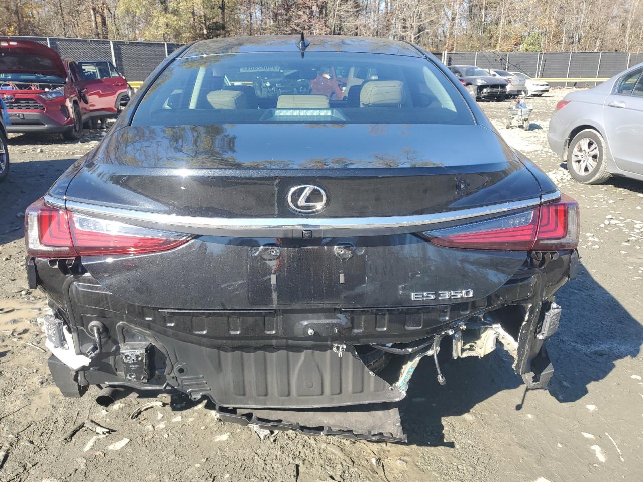 2021 Lexus ES - Image 6