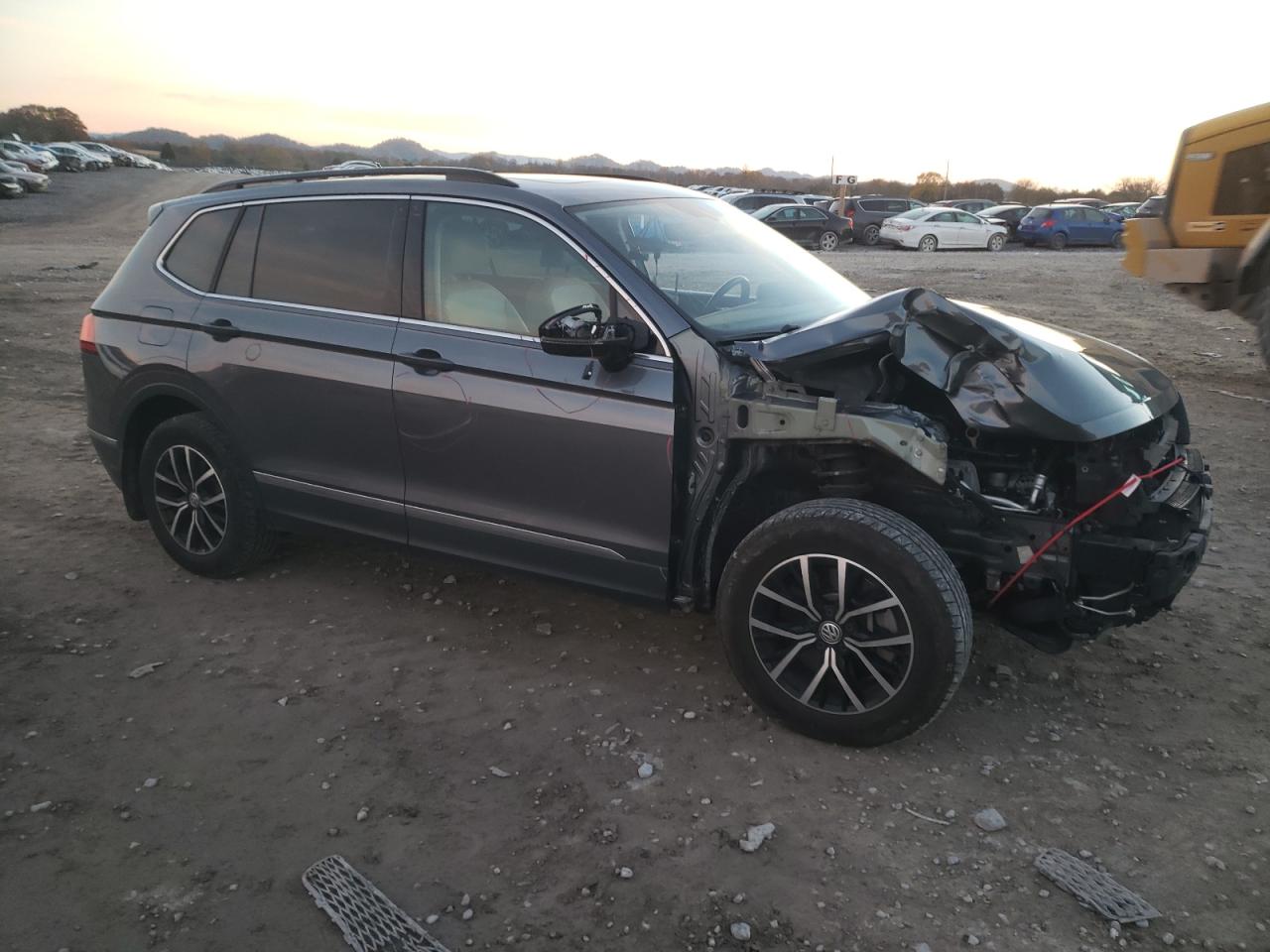 2021 Volkswagen Tiguan - Image 4