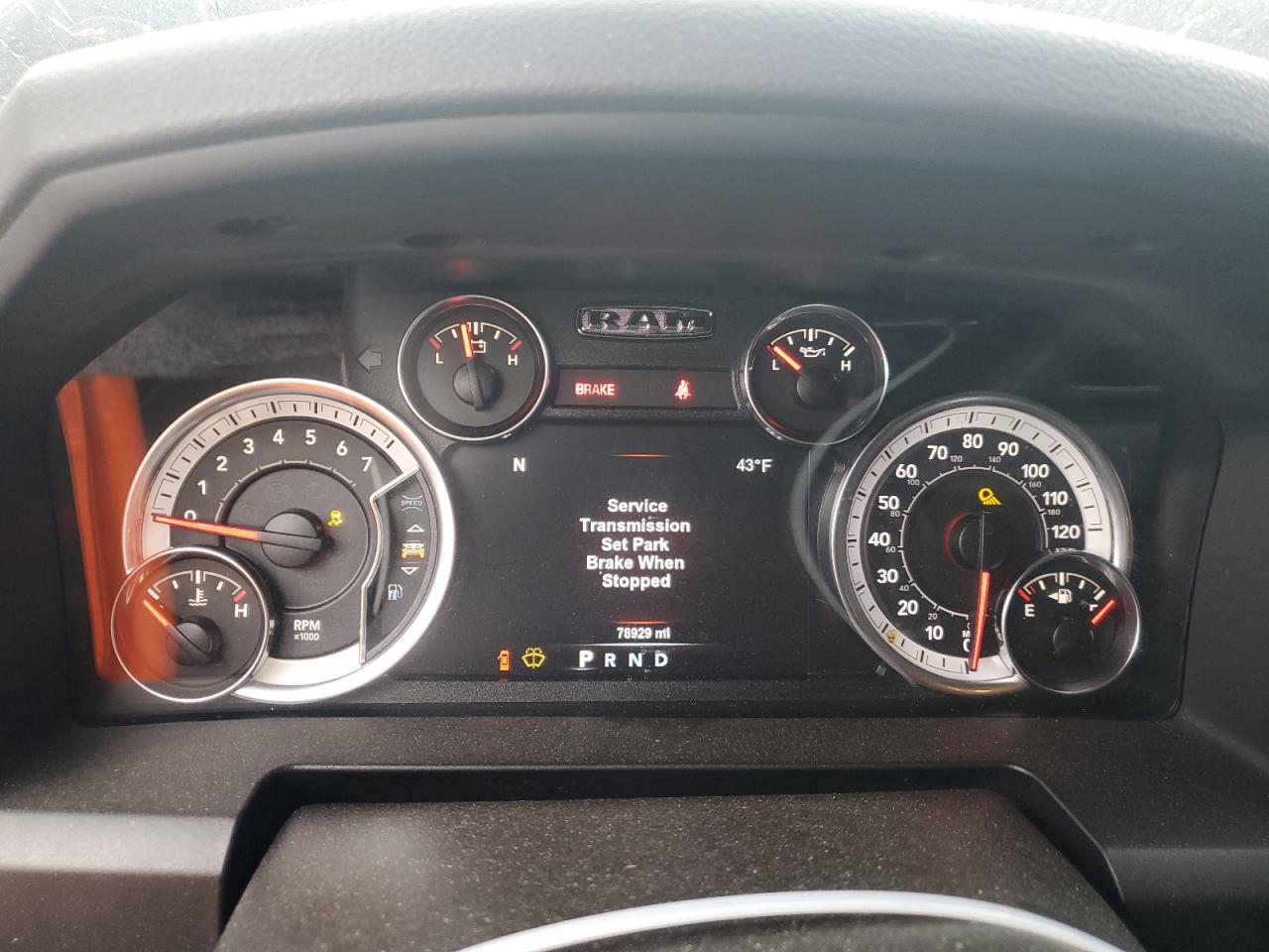 2018 RAM 1500 - Image 9