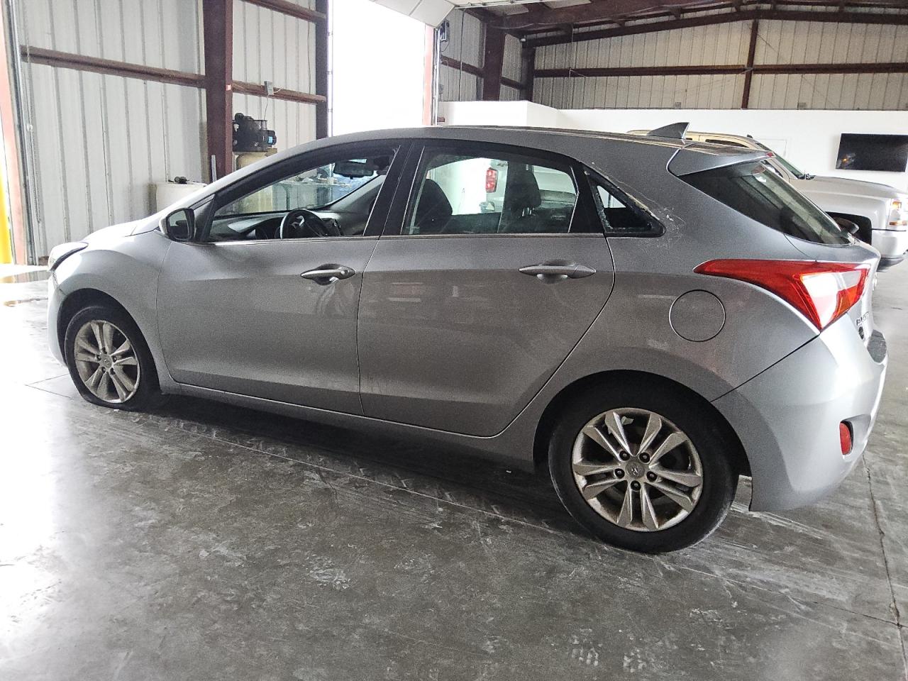 VIN KMHD35LE7DU112494 2013 HYUNDAI ELANTRA no.2