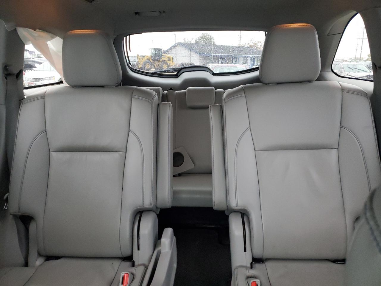 2019 Toyota Highlander - Image 10