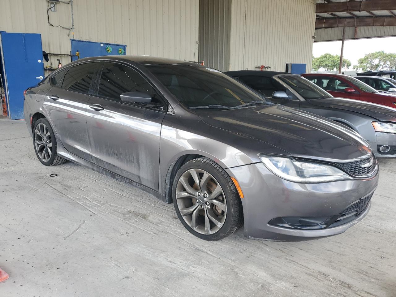 VIN 1C3CCCBB9FN655133 2015 CHRYSLER 200 no.4