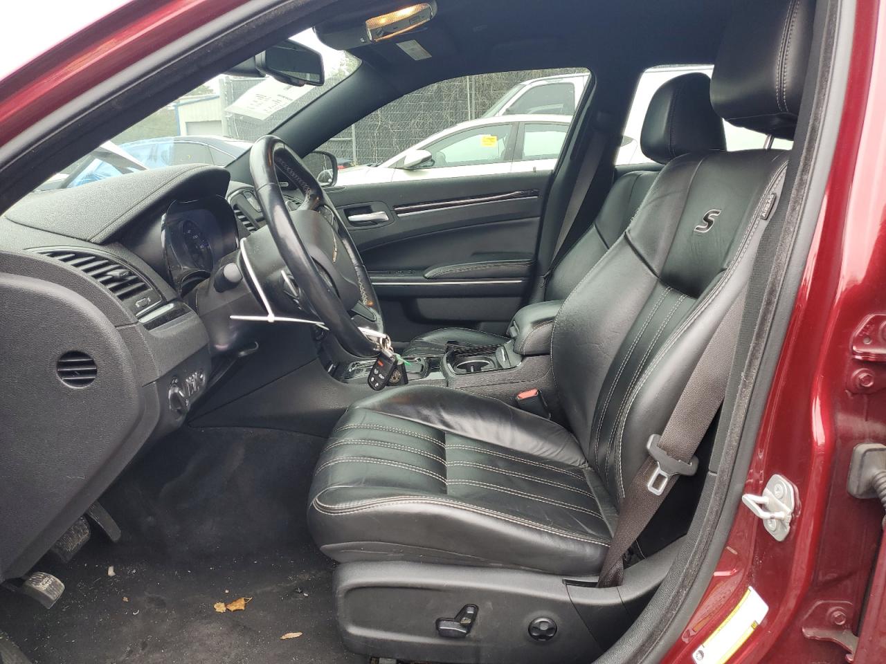 2019 Chrysler 300 - Image 7