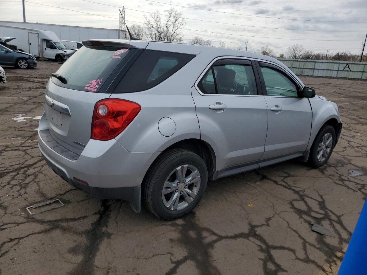 2011 Chevrolet Equinox - Image 3