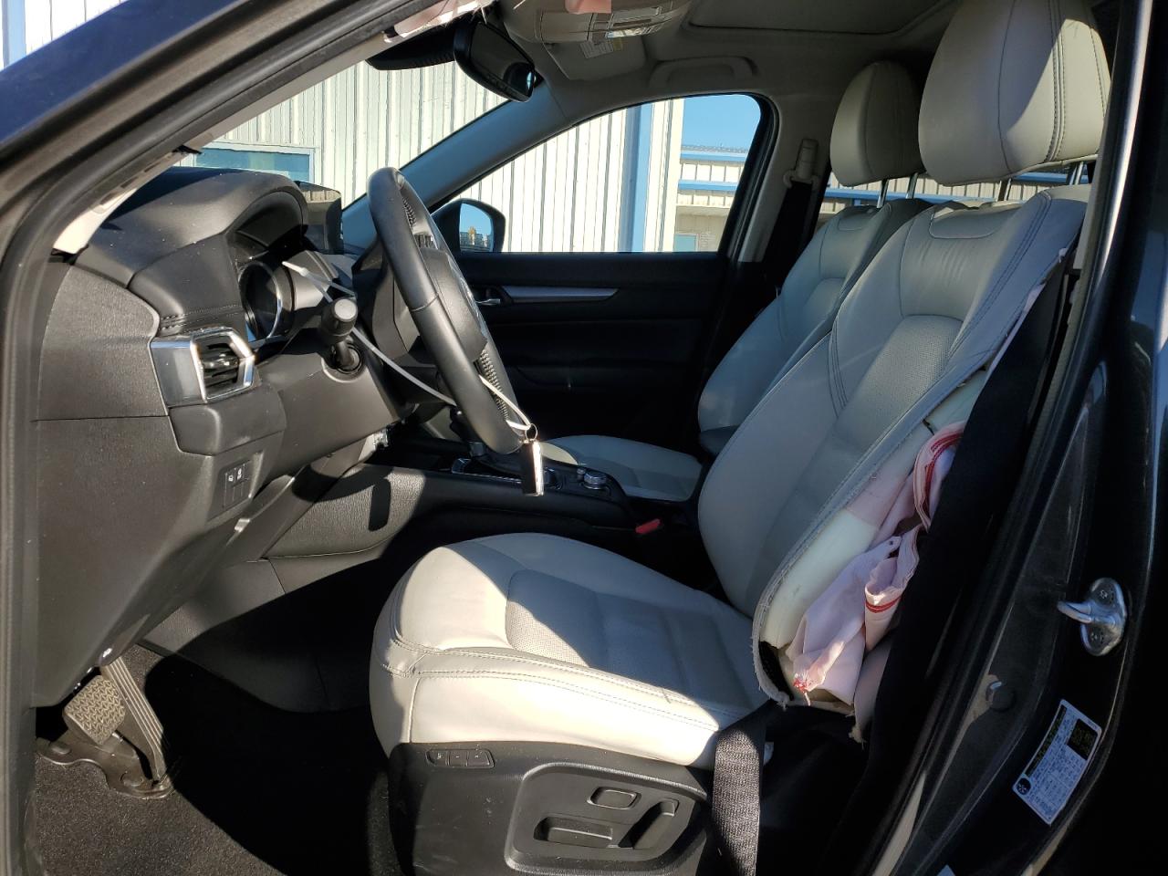 2023 Mazda CX-5 - Image 7