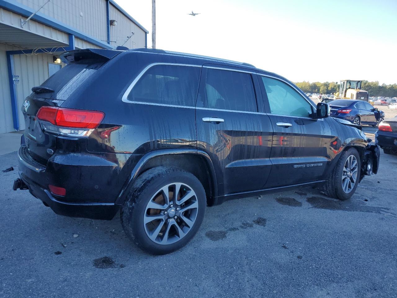 2017 Jeep Grand Cherokee - Image 3