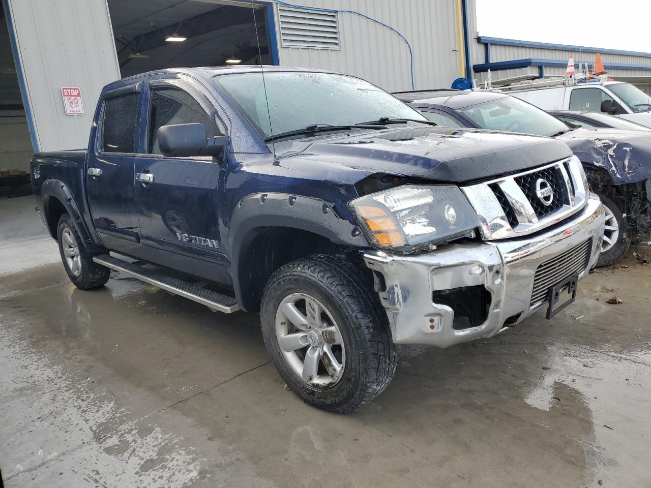 2010 Nissan Titan - Image 4