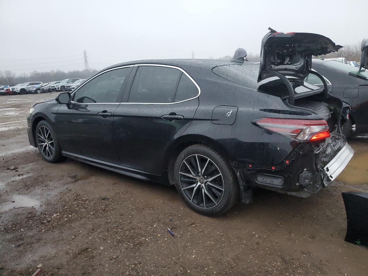 2021 Toyota Camry - Image 2