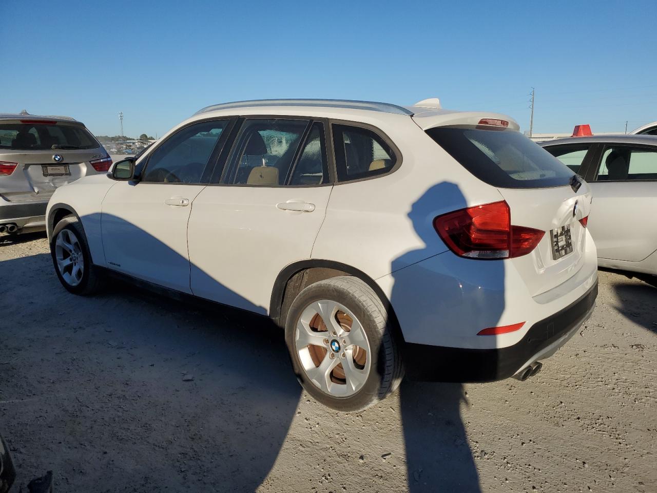 2015 BMW X1 - Image 2