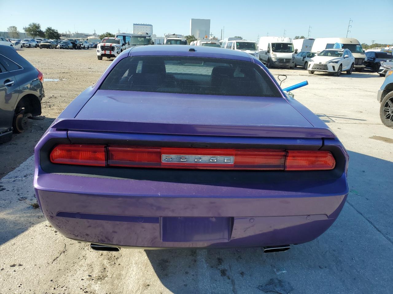 2013 Dodge Challenger R/T VIN: 2C3CDYBTXDH681863 Lot: 81717644